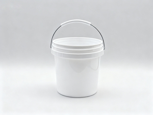 دلو بلاستيك صغير سعة 0.5 لتر بمقبض معدني