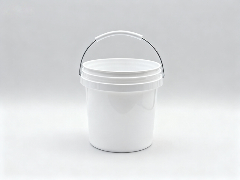 دلو بلاستيك صغير سعة 0.5 لتر بمقبض معدني