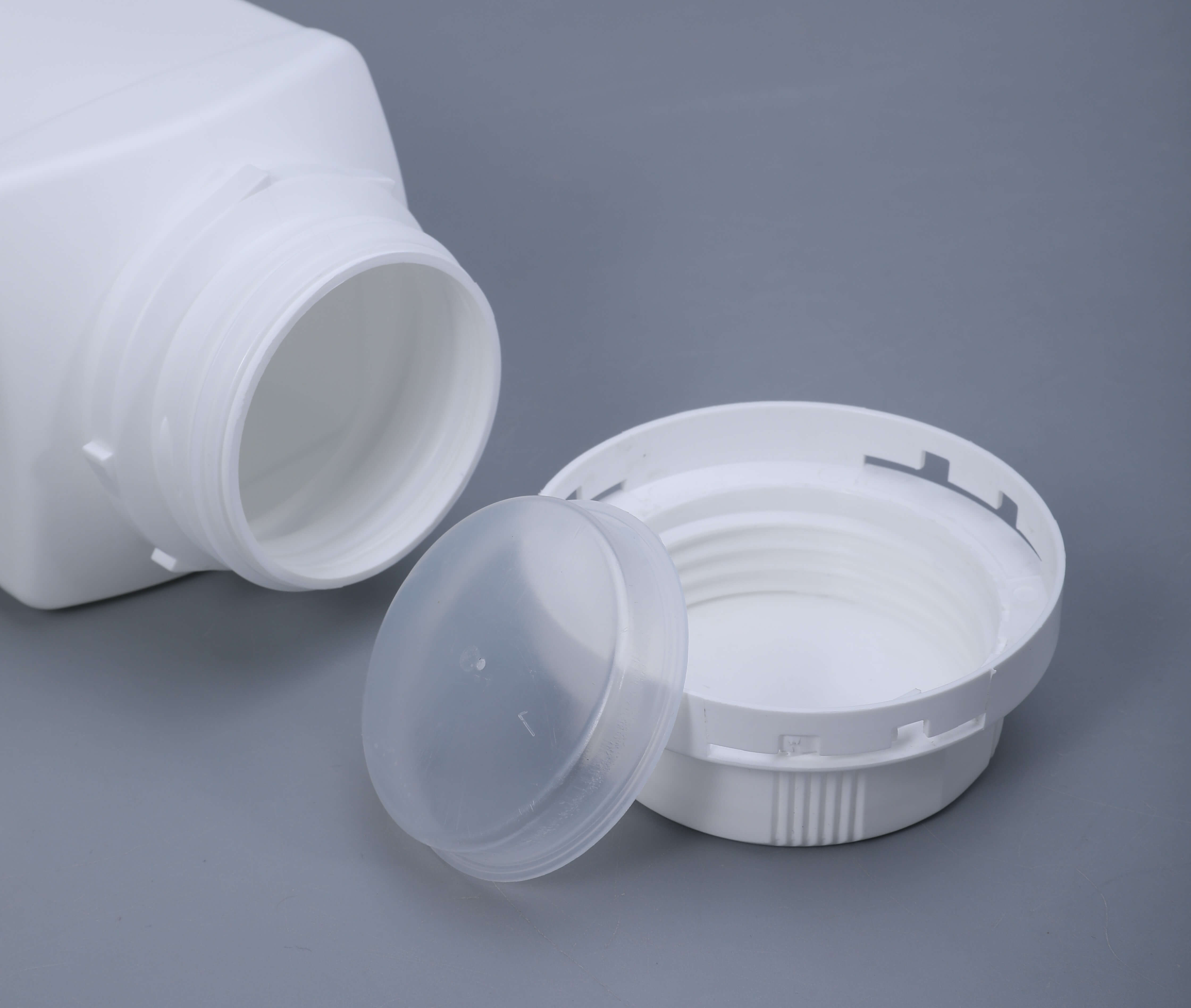المقاومة الكيميائية الواسعة للـ HDPE: